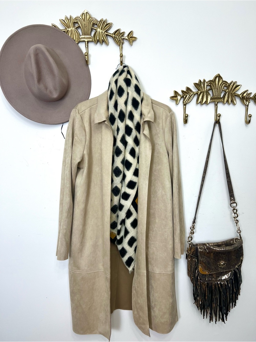 Fall layering Longline micro suede like classic lapel coat XL ptp 24” l 40.5”